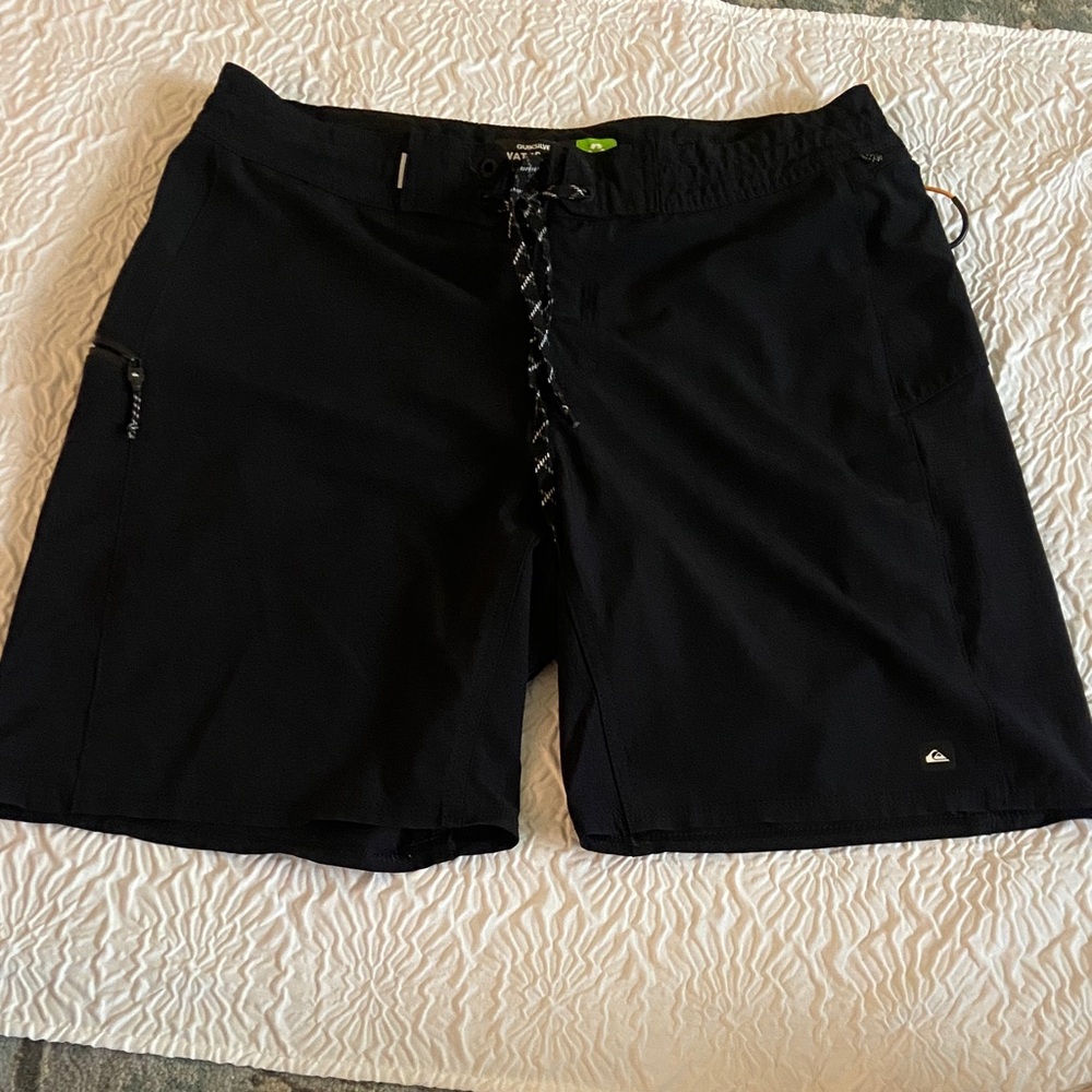 Quiksilver Men's Classic Black Board Shorts